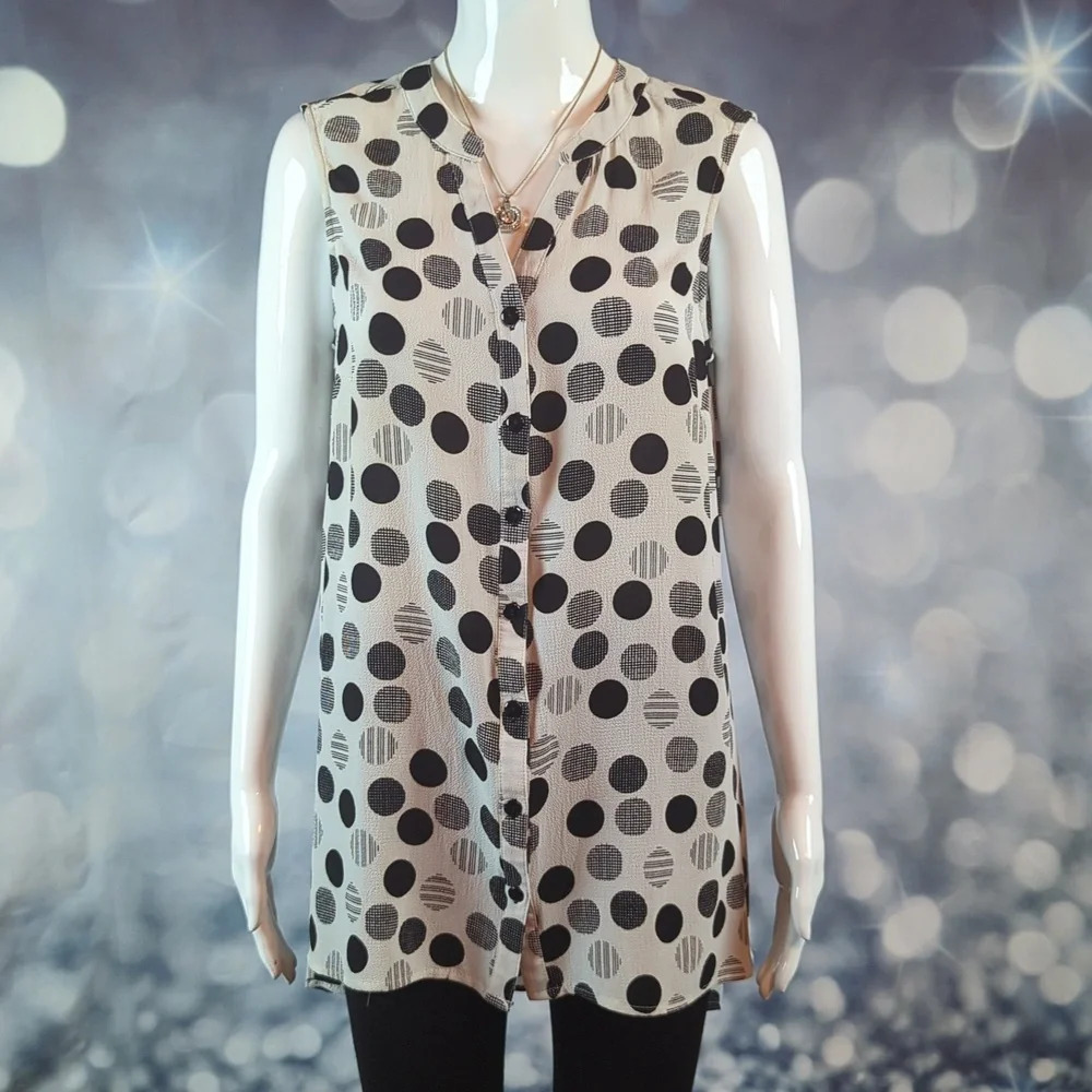 Roz & Ali sz L Black and Off White Polka Dot Sleeveless Button Down Blouse